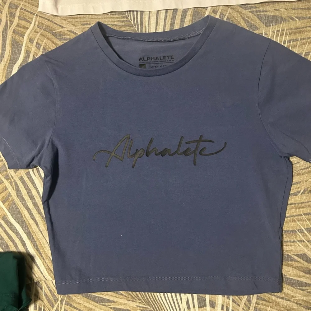 Alphalete White (XS), Green (S) and Blue(S) Crop Shirt Bundle. Lightly worn. - Picture 7 of 7